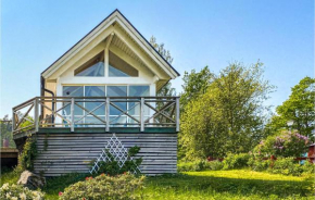 Amazing Home In Boxholm With House Sea View in Boxholm